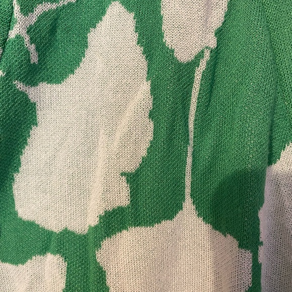 NEW WITH TAGS: DVF for Target Long Sleeve V-Neck Ginkgo Green Sweater Wrap Top - Picture 3 of 6
